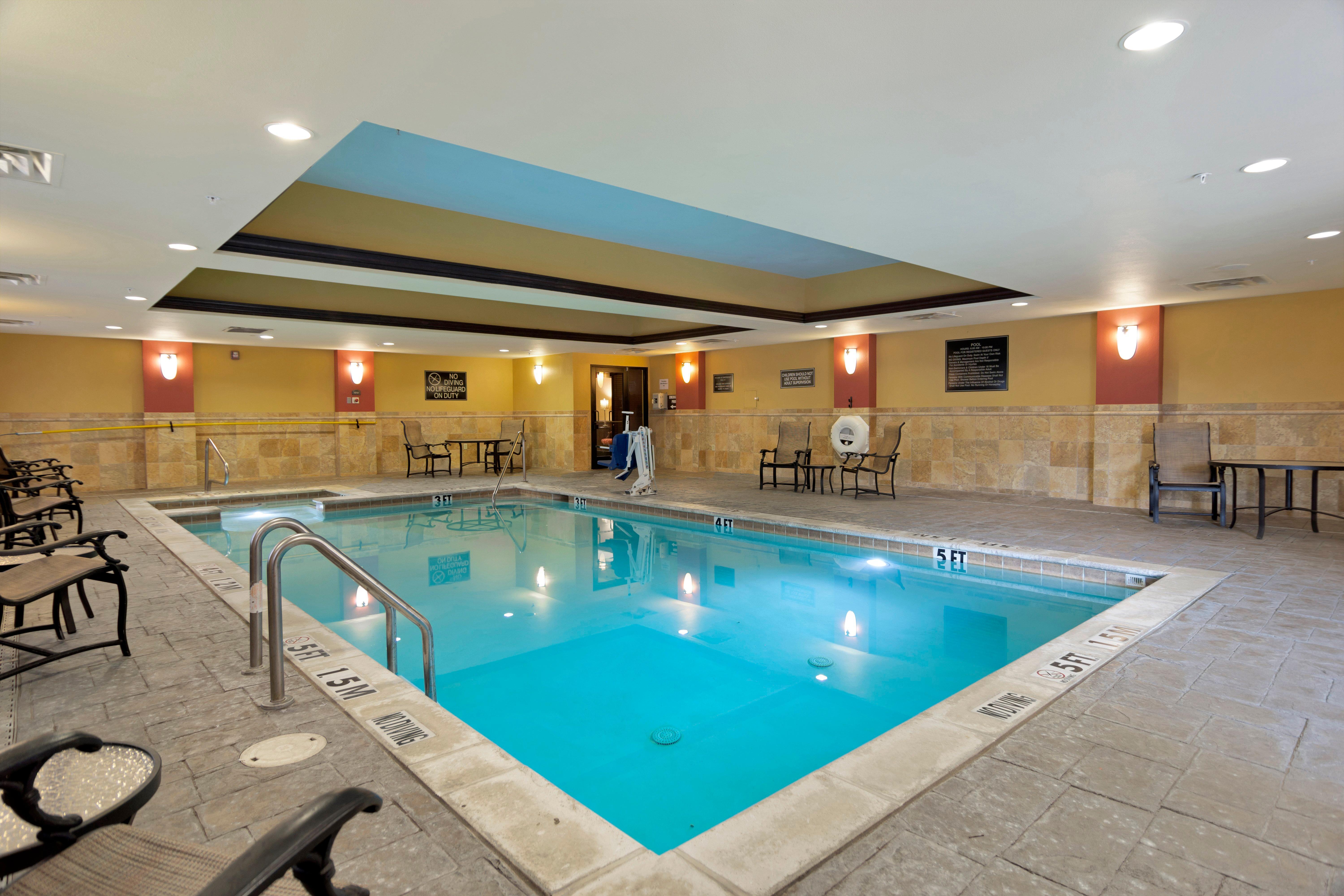 Holiday Inn Express Hotel & Suites Dfw West - Hurst By Ihg Exterior photo