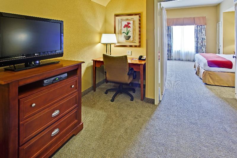 Holiday Inn Express Hotel & Suites Dfw West - Hurst By Ihg Exterior photo